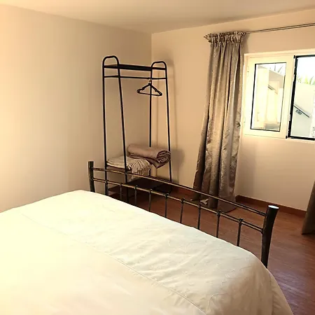 Adelaide's Понта-ду-Паргу