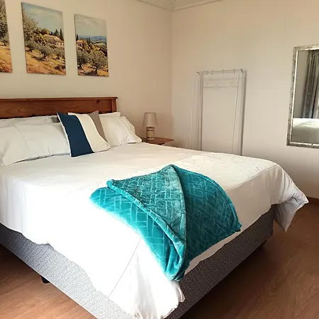 Adelaide's * Понта-ду-Паргу