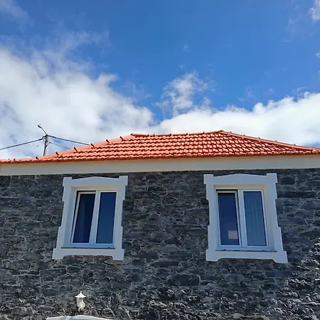 Апартаменты Adelaide's *