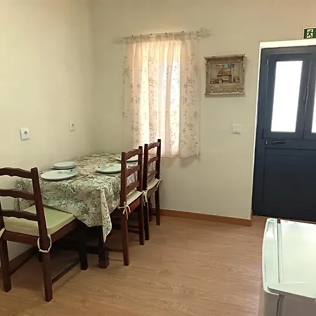 Adelaide's 蓬塔杜帕戈