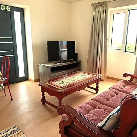 Adelaide's 蓬塔杜帕戈